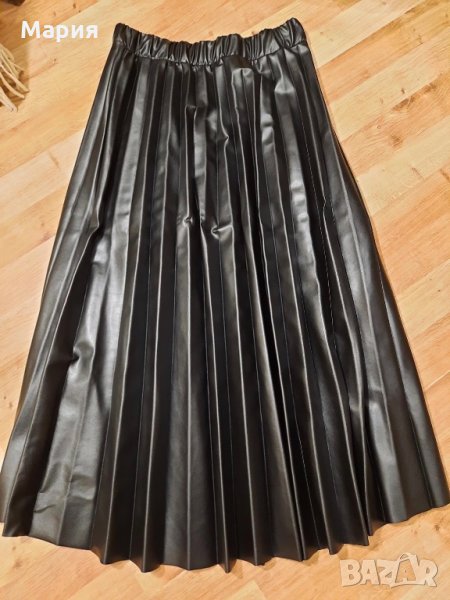 Дамска кожена пола, снимка 1