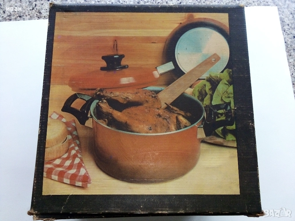 Тенджера емайлирана,тефлонирана произведен в ПГИ "Одесос" Варна, снимка 1