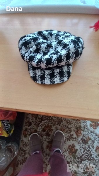 Вълнена нова шапка, снимка 1