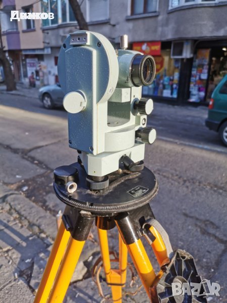 Теодолит малък за заснимане и трасиране продава, снимка 1