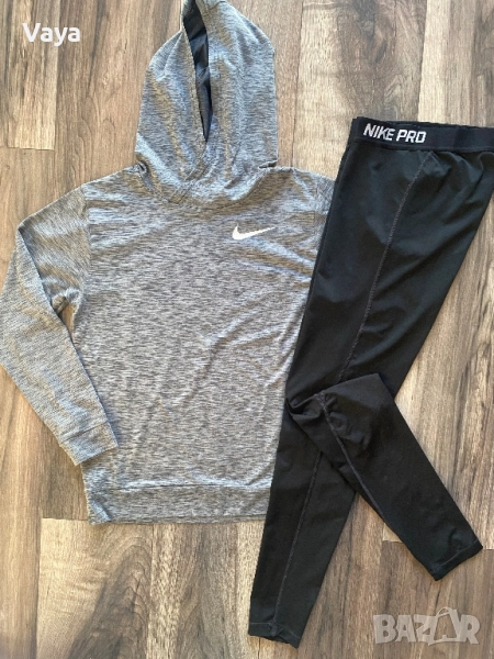 Спортен екип Nike S, снимка 1