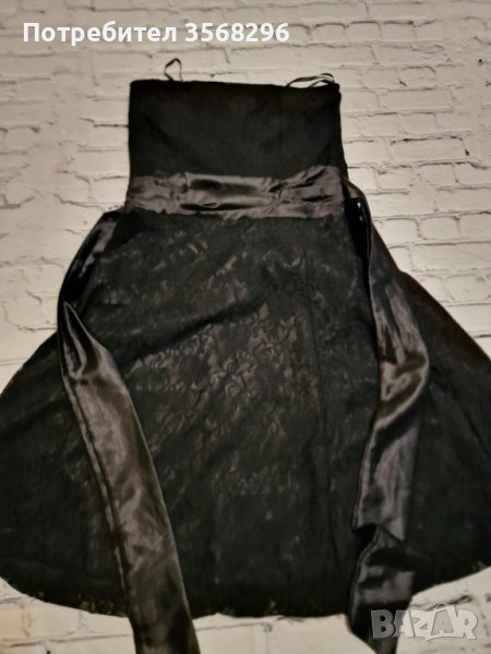 Къса черна дантелена рокля, снимка 1