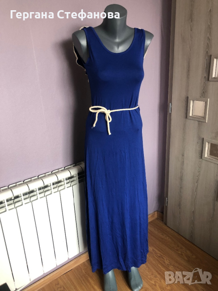 Изчистена дълга рокля в цвят турско синьо в перфектно състояние с ефектен гръб размер S Цена 30лв, снимка 1