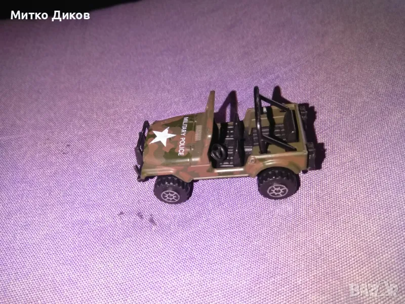 Колекционерска количка Военен джип 4 х 4 roader метална, снимка 1