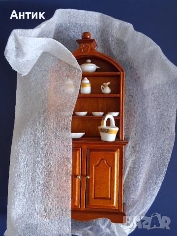 Старо Трапезно Дървено Шкафче с Посуда Миниатюра, снимка 8 - Колекции - 52361174