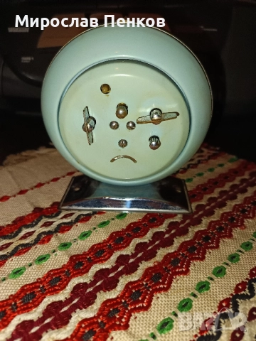 Часовник, снимка 2 - Антикварни и старинни предмети - 52230640