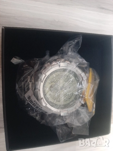 Чисто нов Invicta Aviator Falcon Chronograph, снимка 14 - Мъжки - 52183358