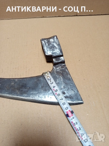 Соц Стара Ръчно Кована Брадва Кривица Номер 1., снимка 8 - Антикварни и старинни предмети - 52092471