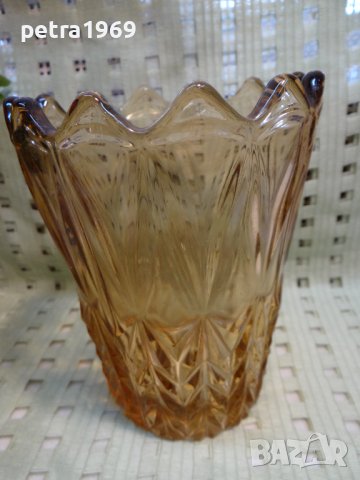 Стара българска ваза от кафяво стъкло, снимка 1 - Вази - 40036381