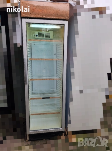Хладилна витрина Ugur 