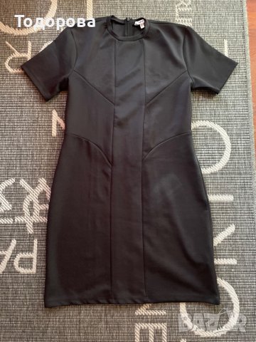 Черна рокля Koton.