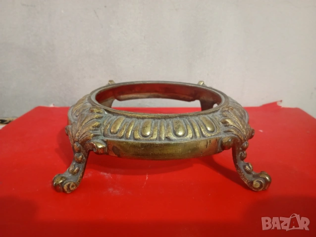 Барокова поставка,постамент