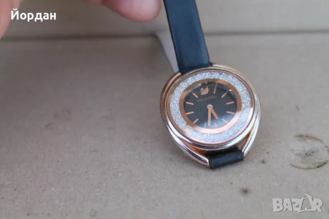 Дамски часовник ''Swarovski'' , снимка 3 - Дамски - 50349095