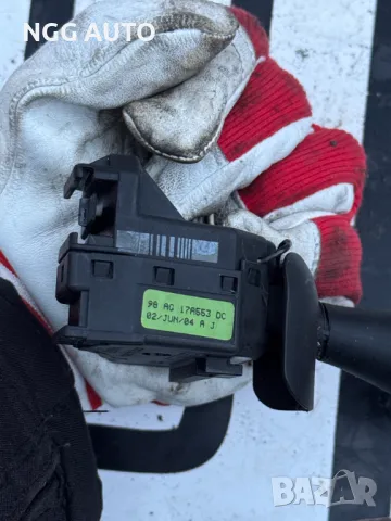 Оригинално Лостче Чистачки за Форд Фокус 1, Ford Focus Mk1, 98AG17A553DC, снимка 5 - Части - 48302450