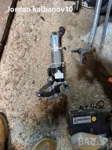 Моторче за отваряне на задния капак на Ауди Audi A8 D4 H4 само за 190Eur. 4H0827851R, снимка 2 - Части - 53309125