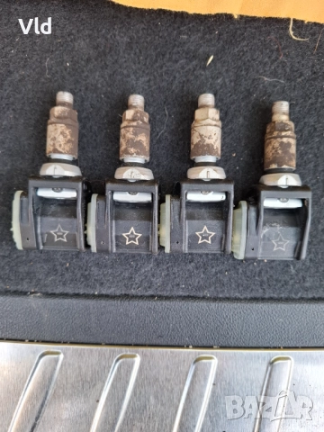 Продавам датчици за гуми 433 MHz, свалени от BMW X3 G01