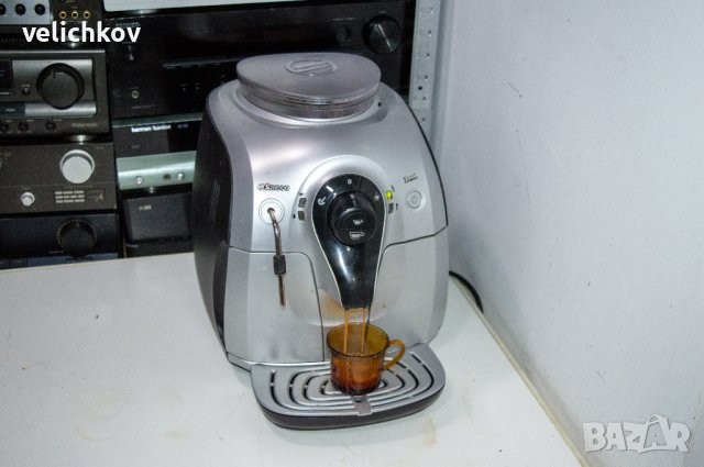 Кафеавтомат Philips Saeco Xsmall HD8743/19, Автоматична, Система за пяна, Керамична мелачка, Авт. по, снимка 4 - Кафемашини - 43695053