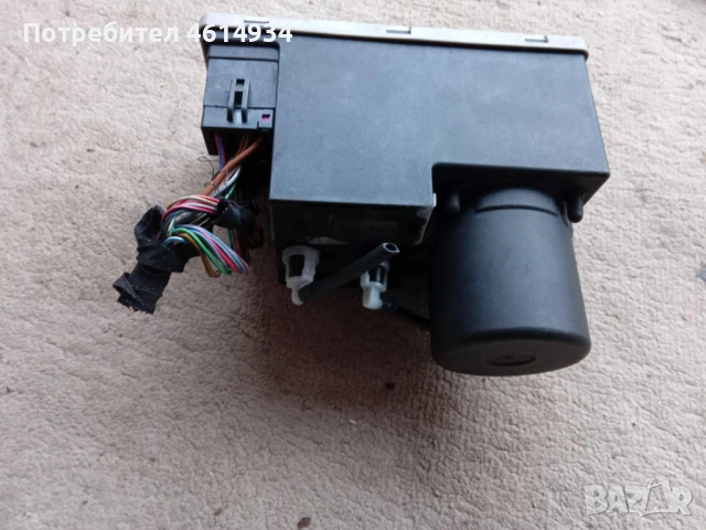 Вакуум помпа за централно заключване за Ауди А4 2.5TDI 150к.с 1998г, снимка 2 - Части - 52314475