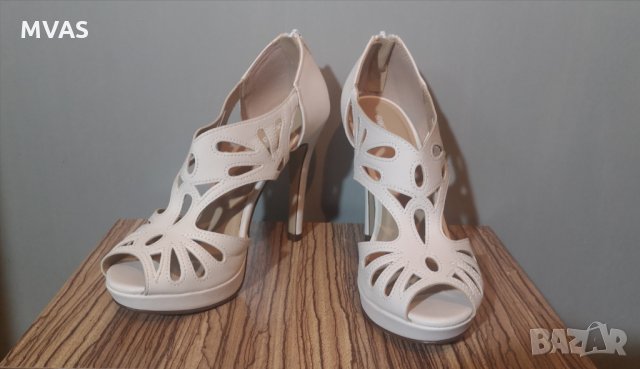 Нови - 40% Deichmann бели сандали на ток 37 номер дамски бели обувки на ток, снимка 2 - Сандали - 28989887
