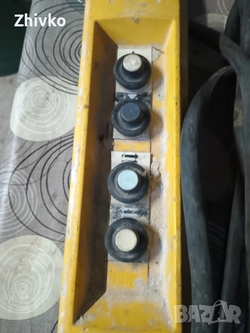 управление на тристаен телфер