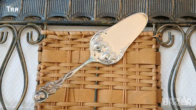 Винтидж лопатка за торта, снимка 2 - Антикварни и старинни предмети - 47992341