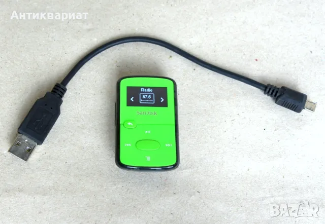 Миниатюрен плеар SanDisk Clip Jam MP3 / 8GB с microSD слот и FM радио, снимка 3 - MP3 и MP4 плеъри - 49212627