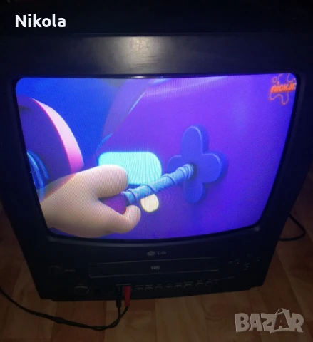 Продавам Телевизор LG KE-14U73 с Вграден Видео Плеар и Рекордер !, снимка 2 - Телевизори - 51332102