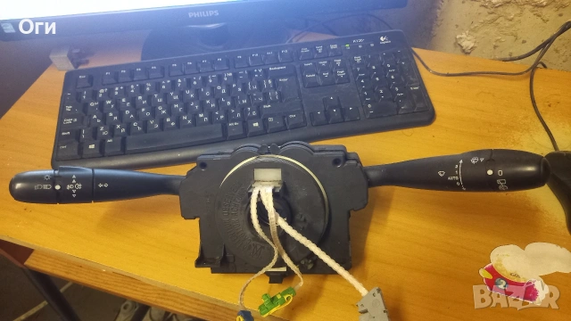 Лостчета светлини и чистачки за Пежо и Ситроен 96477 530 XT