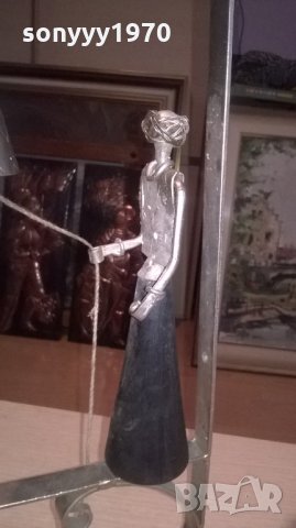 арт-жена бие камбаната-метал-внос швеицария-52х17х14см, снимка 9 - Колекции - 27017272