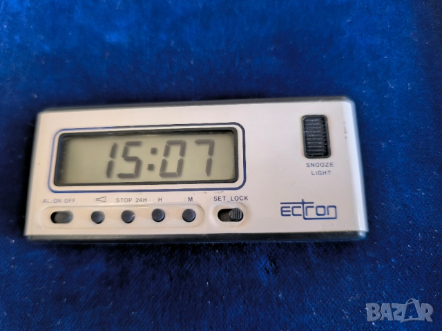 2 вносни малки винтидж часовника с аларма , снимка 4 - Антикварни и старинни предмети - 53395279