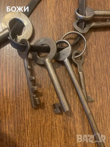 Редки антикварни ключове от 18-ти век – колекционерски уникати, снимка 2 - Колекции - 49420600