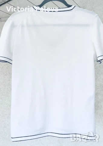 Блуза-тениска / топ с V деколте, снимка 6 - Корсети, бюстиета, топове - 50674492