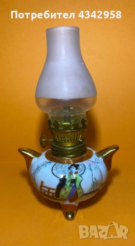 Японска винтидж миниатюрна порцеланова лампа.1960 г.