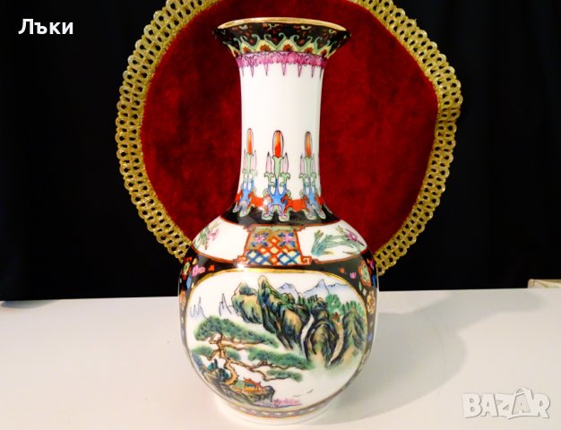 Китайска ваза,ръчно декорирана,злато. 