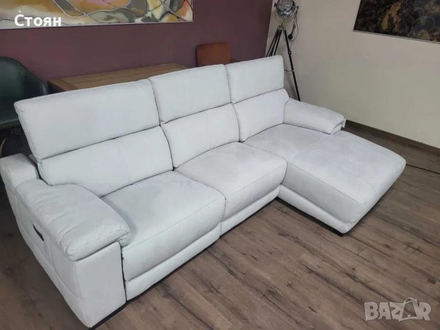 Светло сив ъглов диван Laurence с електрически релаксиращ механизъм, снимка 4 - Дивани и мека мебел - 43285794