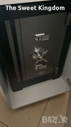 Сейф за пари, снимка 2 - Други - 53562275