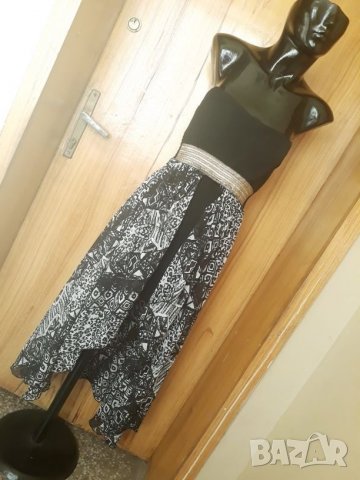 Черна А-образна феерична рокля бюстие М, снимка 1