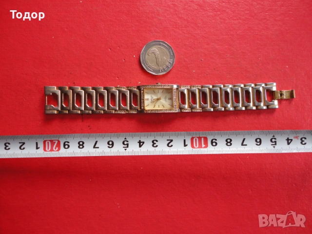 Позлатен часовник Omax механизъм Seiko Swarovski