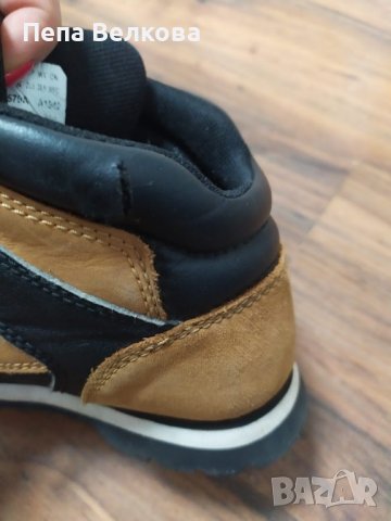 Оригинални детски боти TIMBERLAND номер 33, снимка 3 - Детски боти и ботуши - 38057645