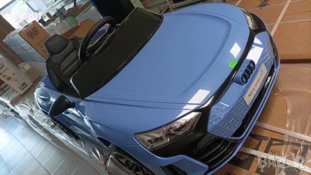 акумулаторна кола audi rs e-tron, снимка 5 - Детски велосипеди, триколки и коли - 50034644