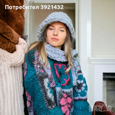 Ръчно плетени шапки, снимка 1 - Шапки - 43379239