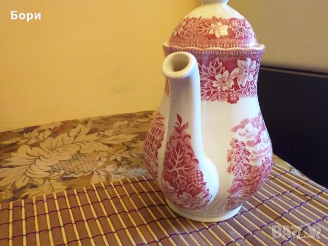 Английска порцеланова кана Coaching Taverns 1828 Royal Tudor Ware  Staffordshire England, снимка 2 - Аксесоари за кухня - 32807764