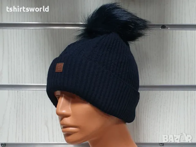 Нова зимна дамска шапка SilverStar в тъмносин цвят с пух/помпон, снимка 5 - Шапки - 47927749