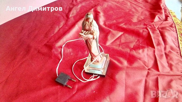 Страхотна Стара лампа Мадоната и младенеца, снимка 1 - Антикварни и старинни предмети - 36633208