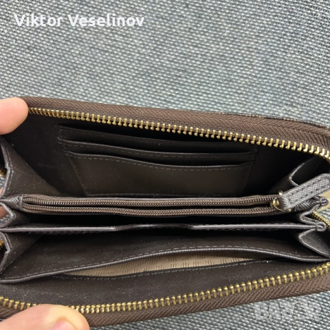 Оригинално Michael Kors Signature Logo Zip Around Портмоне, снимка 6 - Портфейли, портмонета - 52888309
