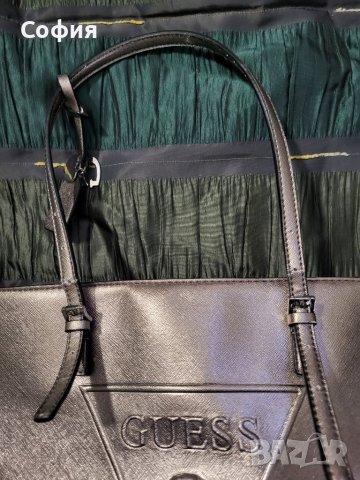 Оригинална чанта GUESS, снимка 11 - Чанти - 40117721