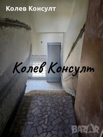 Продавам къща близнак в гр. Димитровград, снимка 9 - Къщи - 52064537