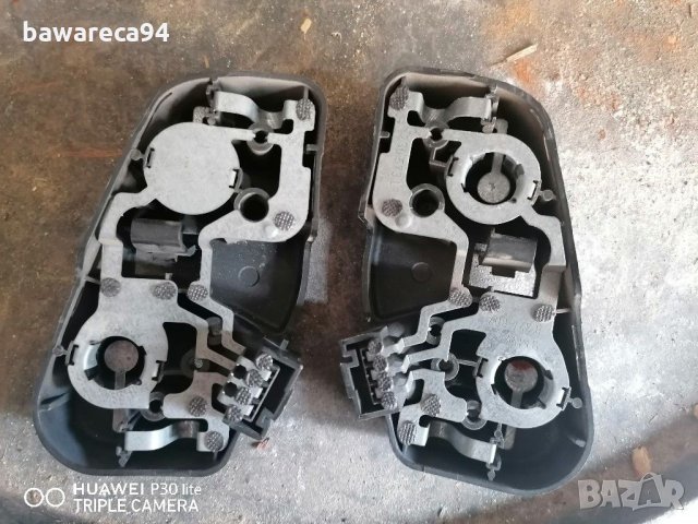 Платки за стопчетата на багажника на BMW E46 , снимка 1 - Части - 28963215