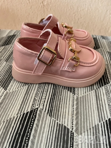 Детски лачени обувки, снимка 2 - Детски обувки - 51866373