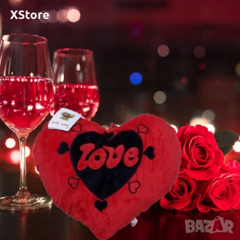 Подаръчна плюшена музикална възглавничка Сърце LOVE с мелодия , 33см, снимка 4 - Възглавници - 52517272